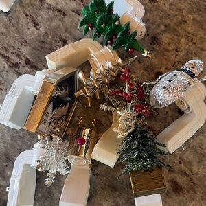 BATH AND BODY WORKS WALLFLOWERS: CHRISTMAS/WINTER